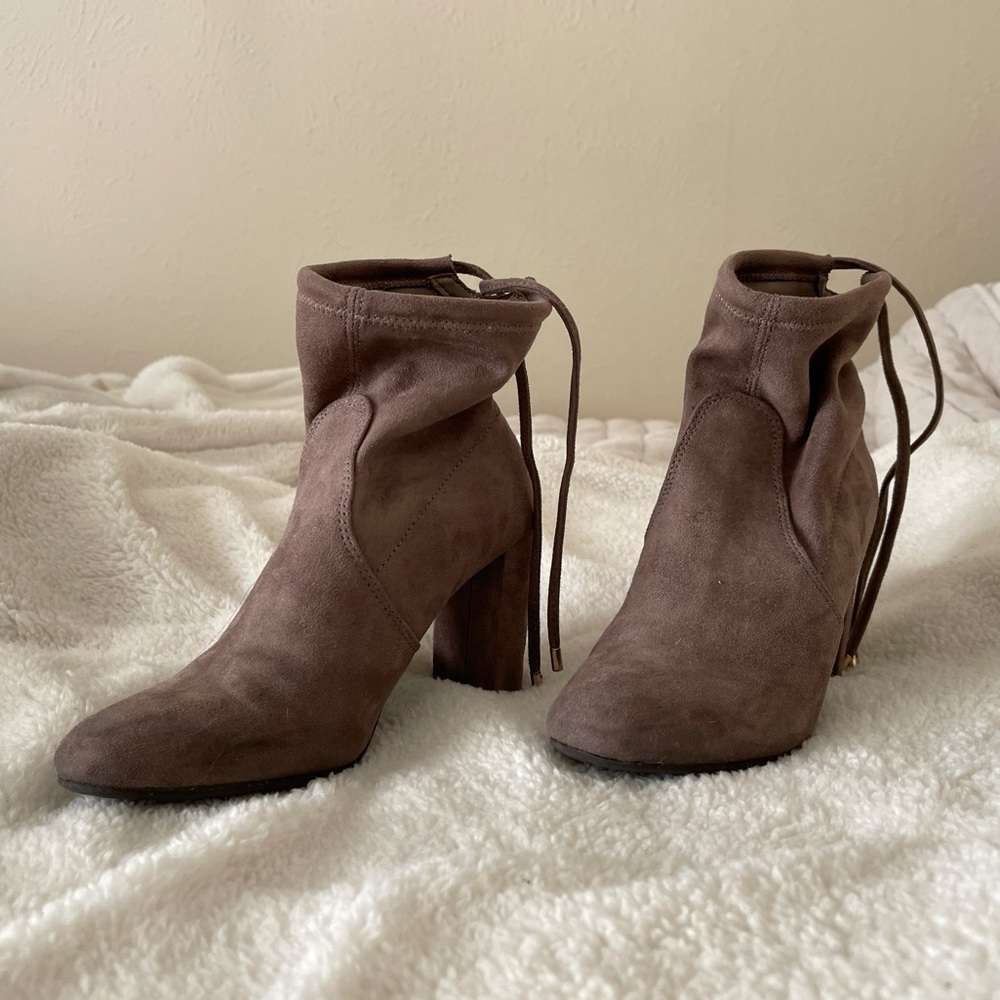 Size 6 Grey Suede Booties
